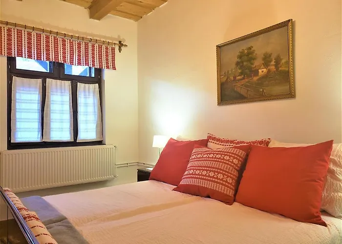 بيت ضيافة Dura Guesthouse, Garden Wellness Retreat Near The Tisza River